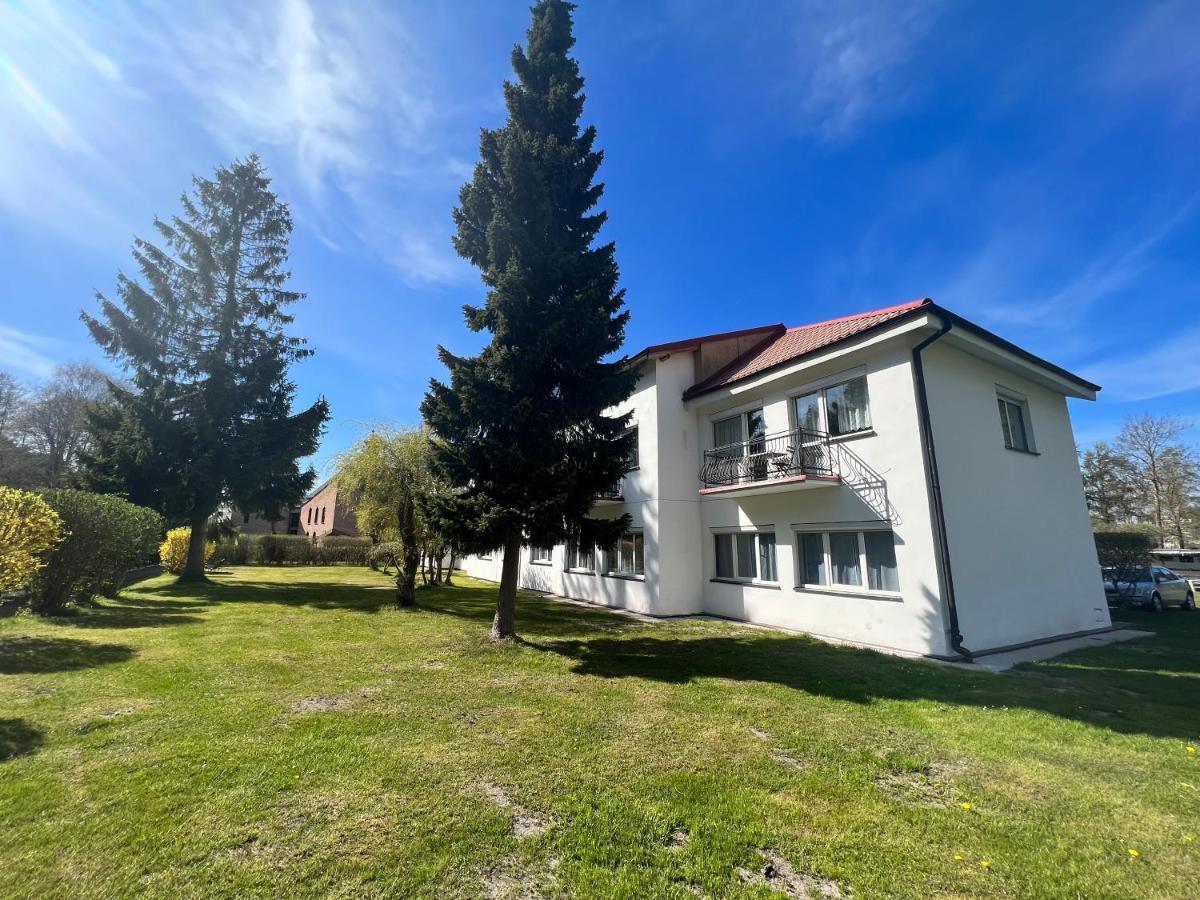 Osrodek Wczasowy Camping Morski Устка Экстерьер фото